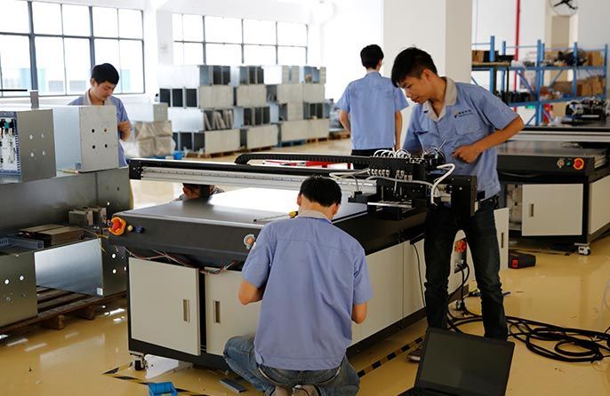 How to make the UV flatbed printer print better?